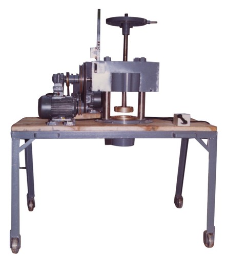  Kaju Musti Machine